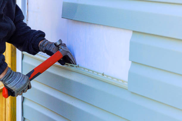 Reliable Siding Repair contractor in Weirton, WV by Creative Siding